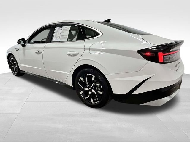 Certified 2025 Hyundai Sonata SEL FWD image 4