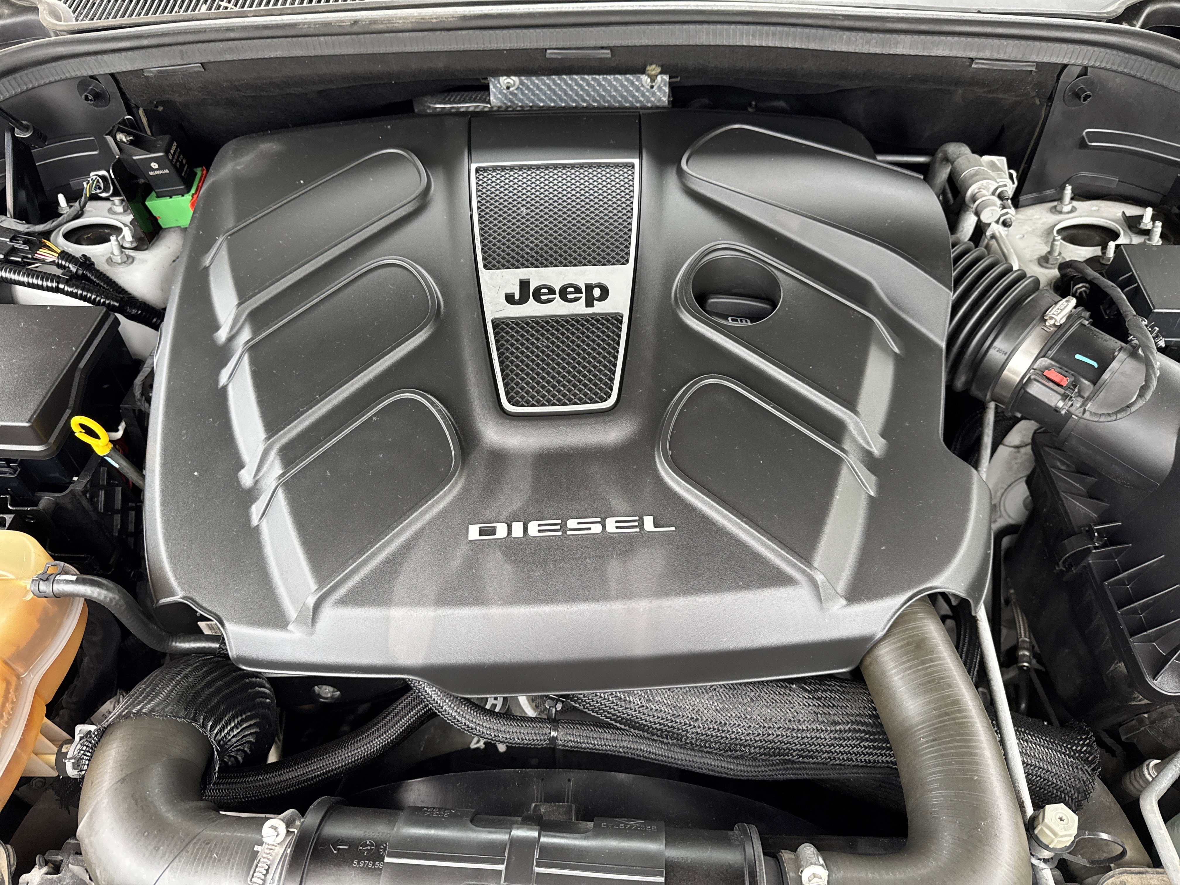 Used 2015 Jeep Grand Cherokee Limited w/ Luxury Group II AWD/4WD image 19