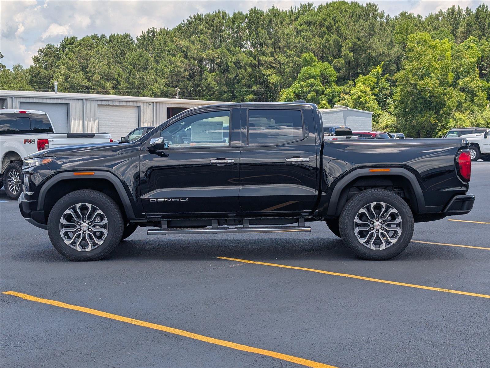 New 2026 GMC Canyon Denali AWD/4WD image 2