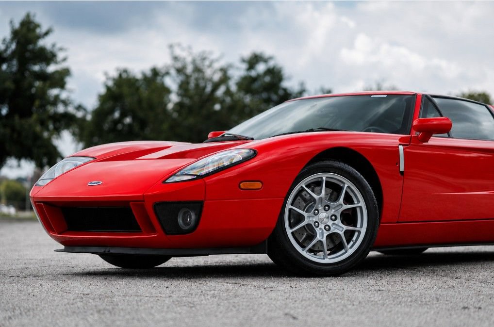 Used 2005 Ford GT RWD image 18