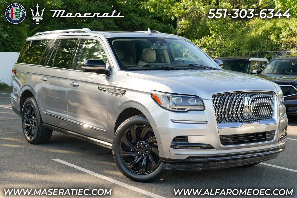 Used 2023 Lincoln Navigator L Reserve AWD/4WD image 1