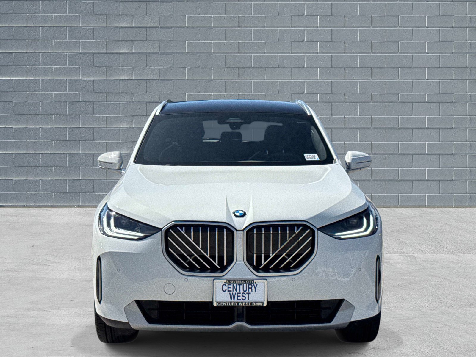 Used 2025 BMW X3 xDrive30i w/ Convenience Package AWD/4WD image 2