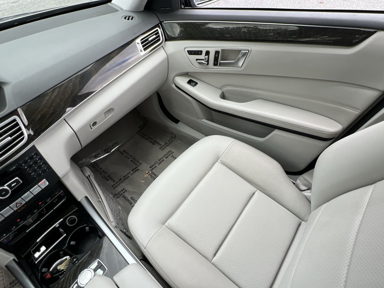 Used 2015 Mercedes-Benz E 350 4MATIC Sedan image 14