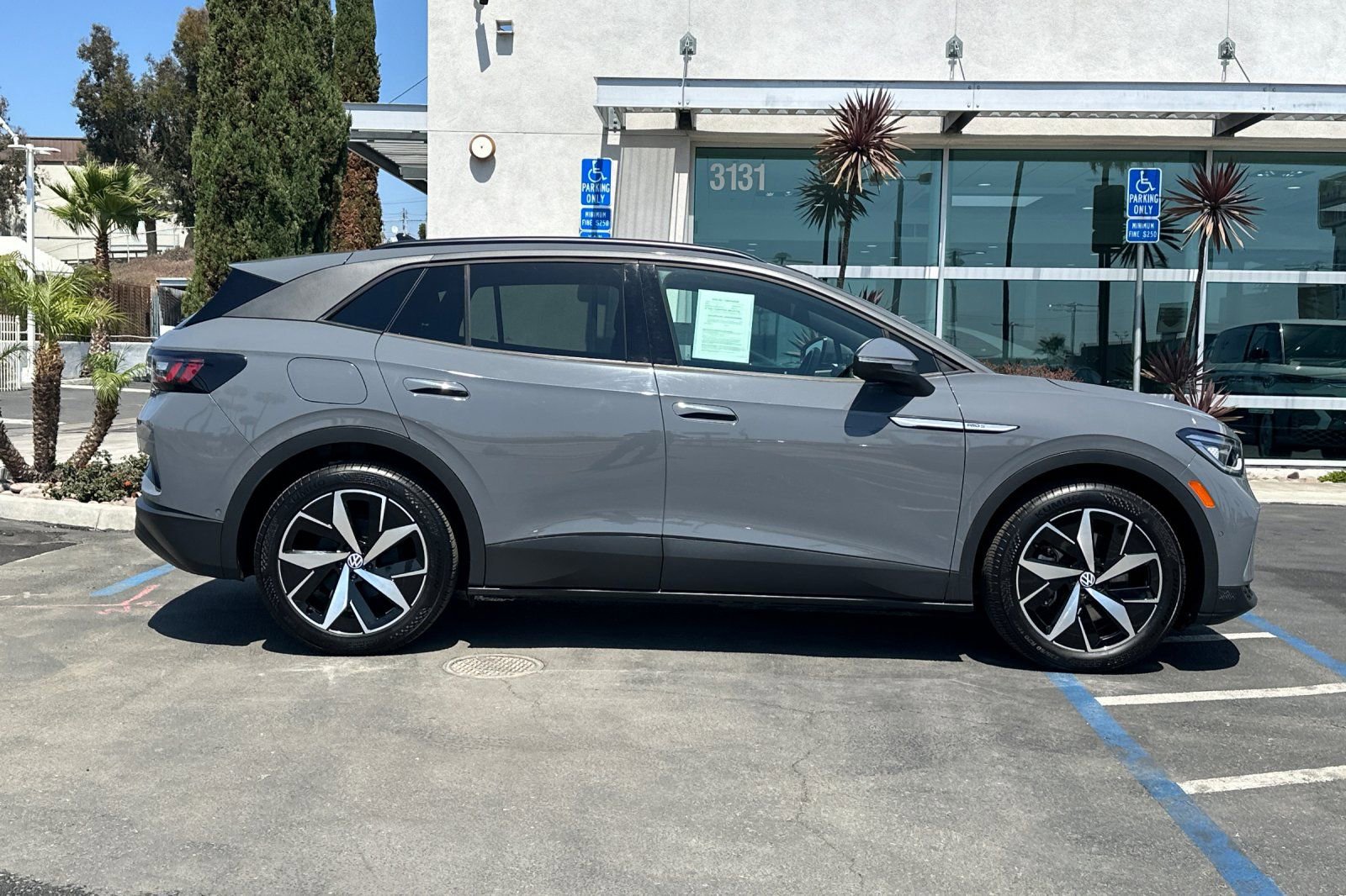 Used 2023 Volkswagen ID.4 Pro S RWD image 3
