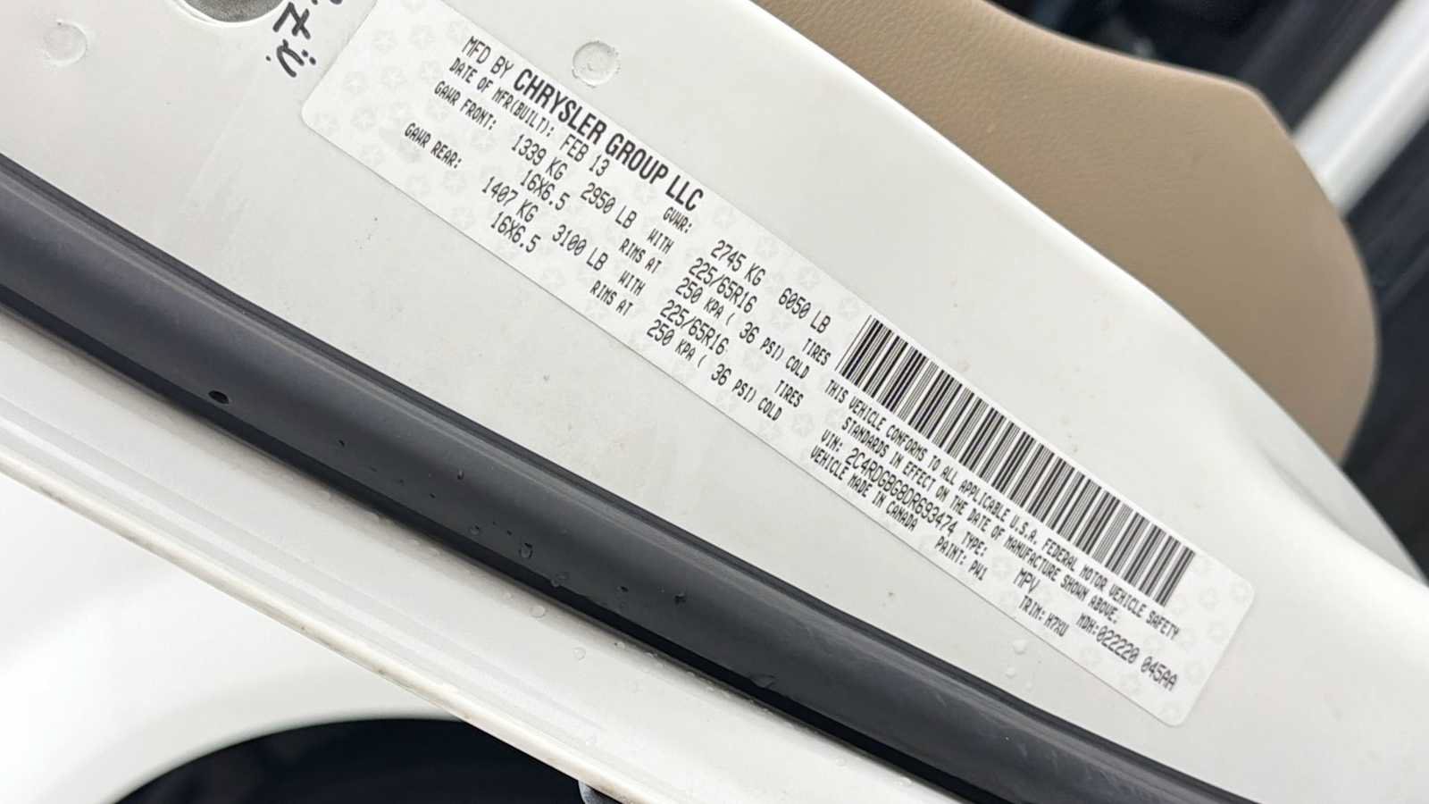 Used 2013 Dodge Grand Caravan American Value Package w/ UConnect Hands-Free Group FWD image 11