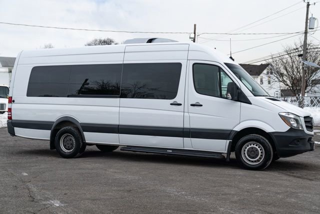 Used 2017 Mercedes-Benz Sprinter 3500 image 2