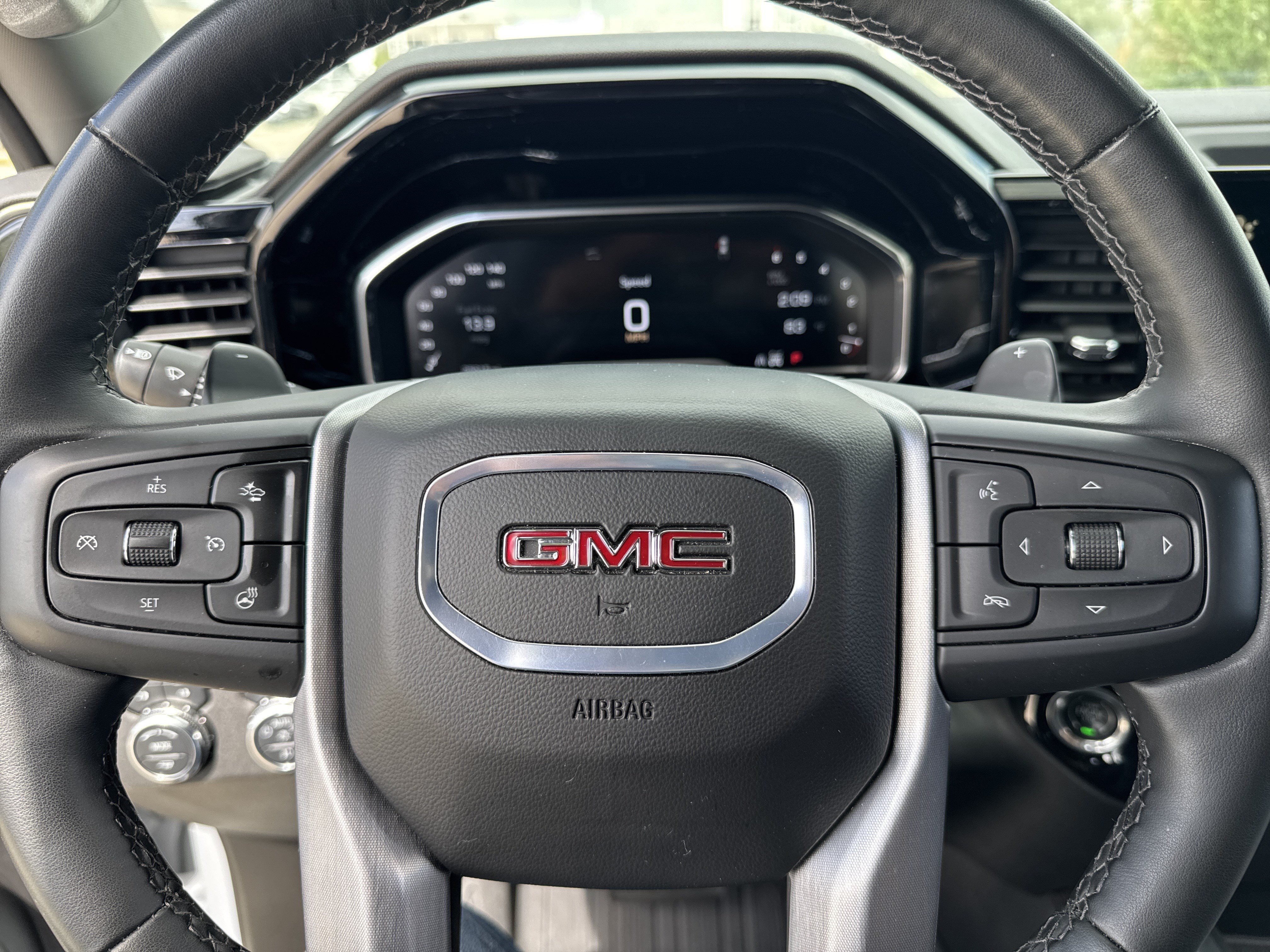 Used 2024 GMC Sierra 1500 Elevation w/ Elevation Premium Package AWD/4WD image 15
