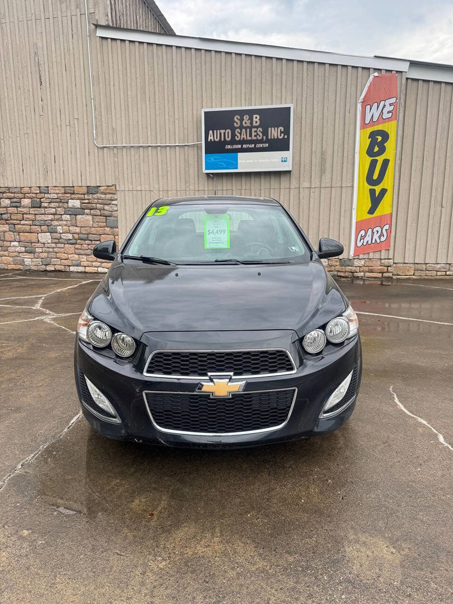 Used 2013 Chevrolet Sonic RS image 2