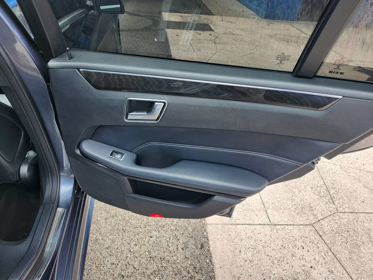 Used 2016 Mercedes-Benz E 350 Sedan w/ Premium Package image 19