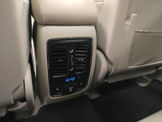 Used 2021 Jeep Grand Cherokee Overland image 25