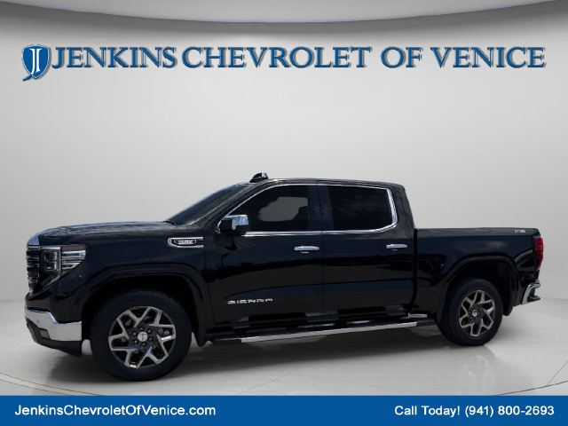 Used 2023 GMC Sierra 1500 SLT w/ SLT Premium Package AWD/4WD image 10