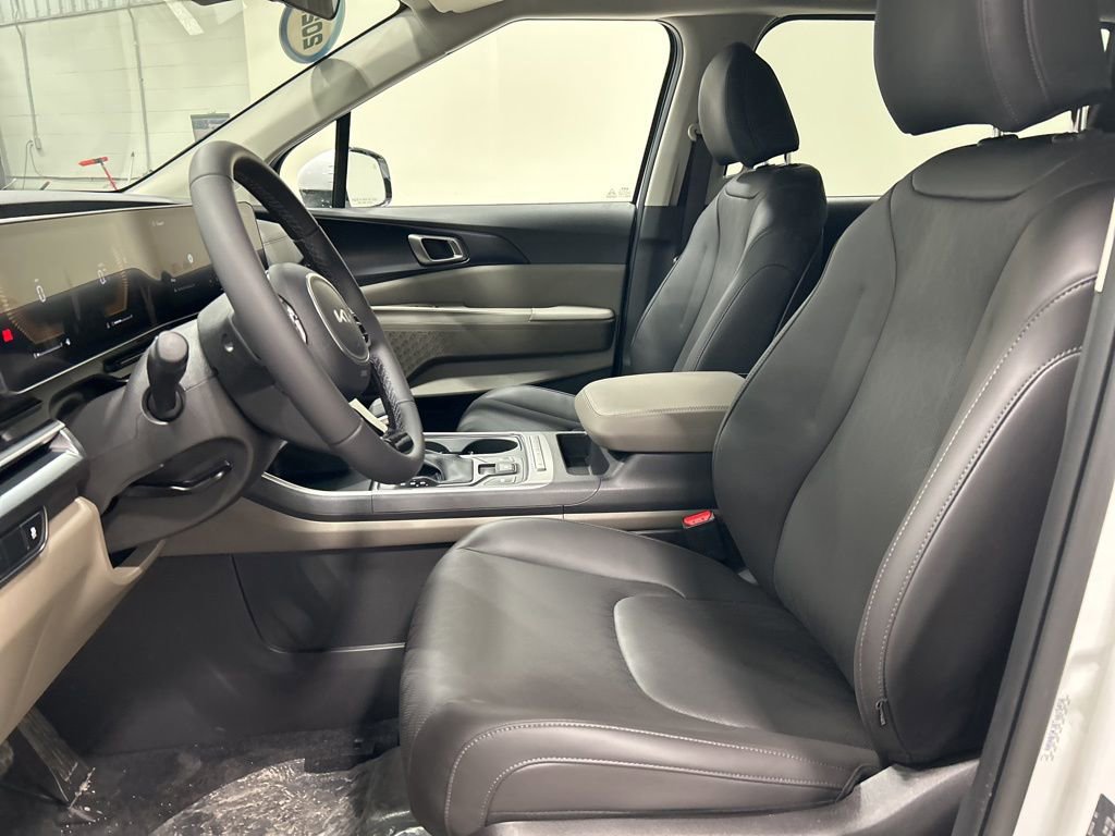 New 2026 Kia Carnival image 9