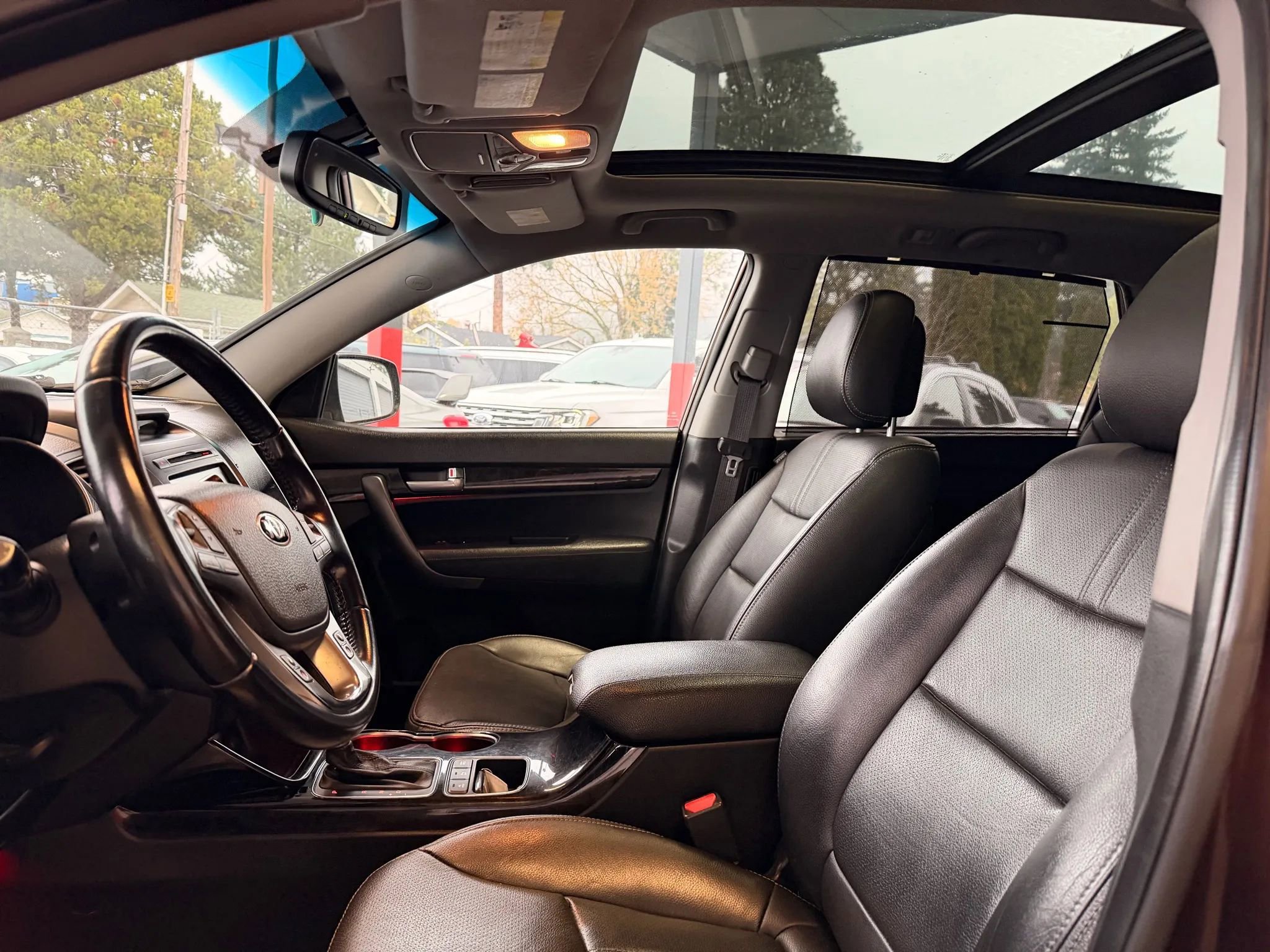 Used 2014 Kia Sorento SX w/ 3rd Row Package image 13