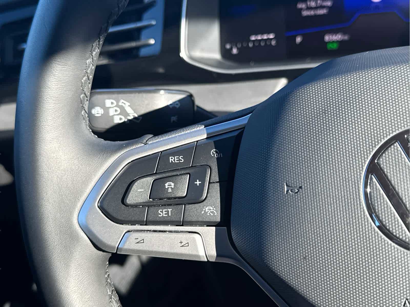 Used 2025 Volkswagen Jetta S image 33