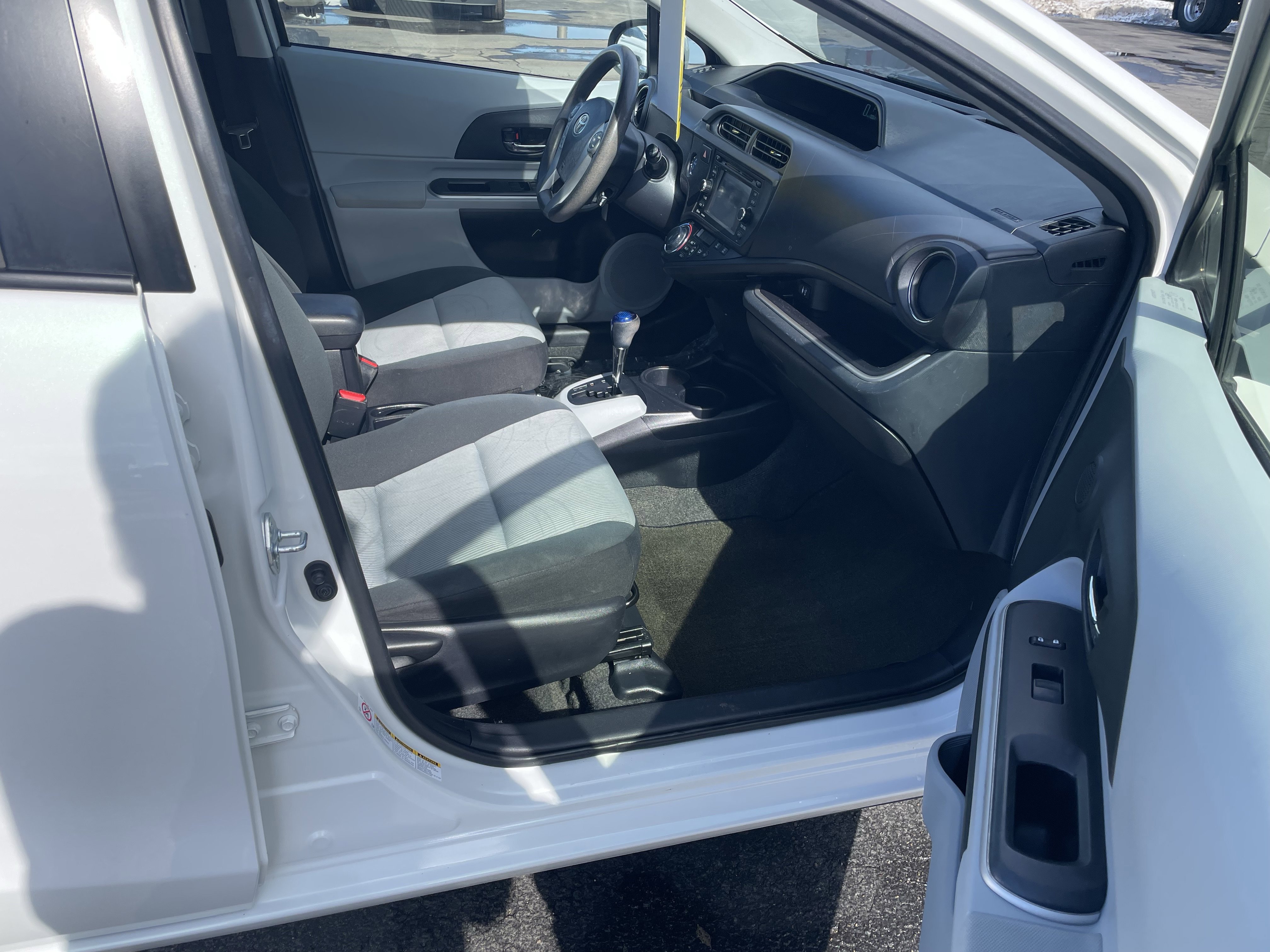 Used 2014 Toyota Prius C Three image 27