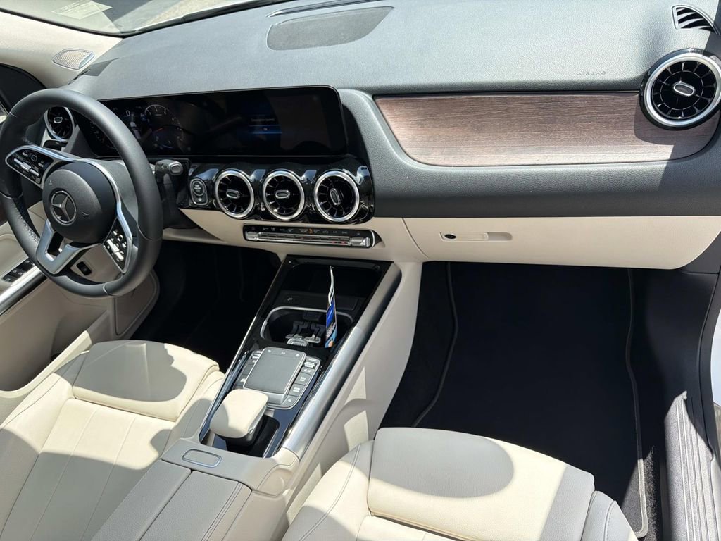 Used 2023 Mercedes-Benz GLA 250 image 12