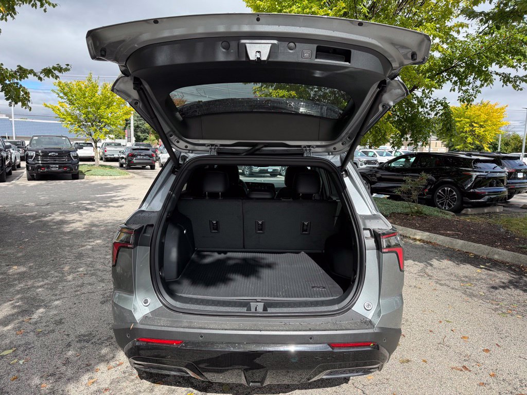 New 2027 Chevrolet Equinox RS w/ Convenience Package III AWD/4WD image 10