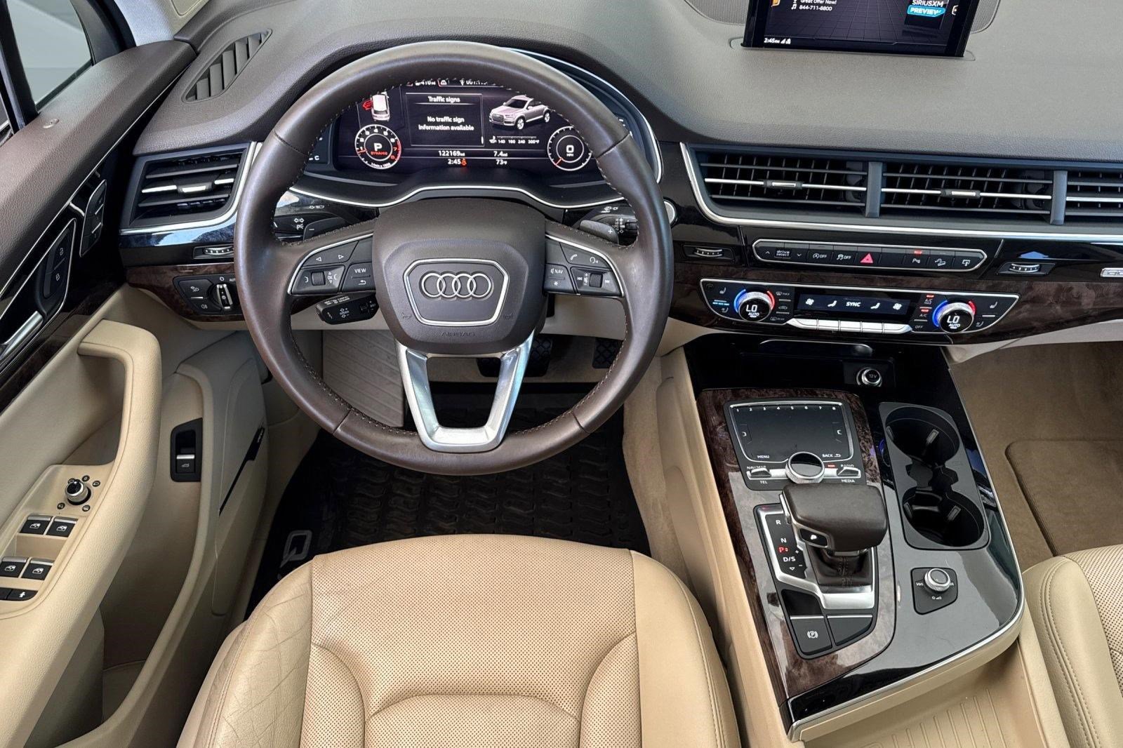 Used 2017 Audi Q7 3.0T Prestige image 28