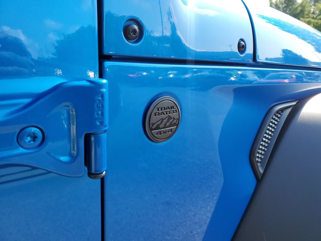 Used 2024 Jeep Wrangler Sport AWD/4WD image 6