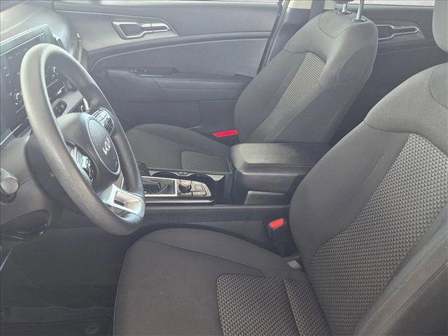 Used 2024 Kia Sportage LX image 15