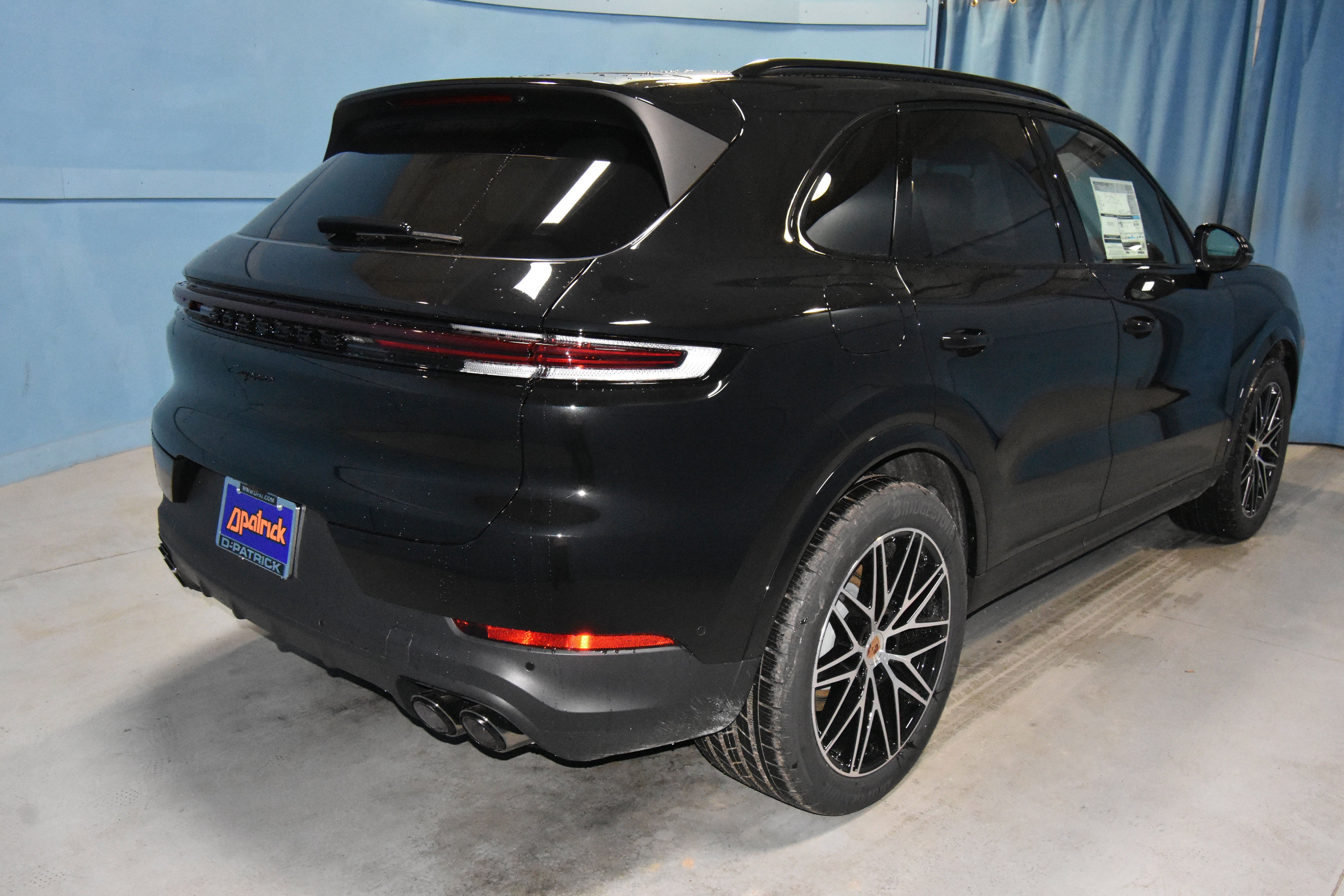 Used 2026 Porsche Cayenne AWD/4WD image 30