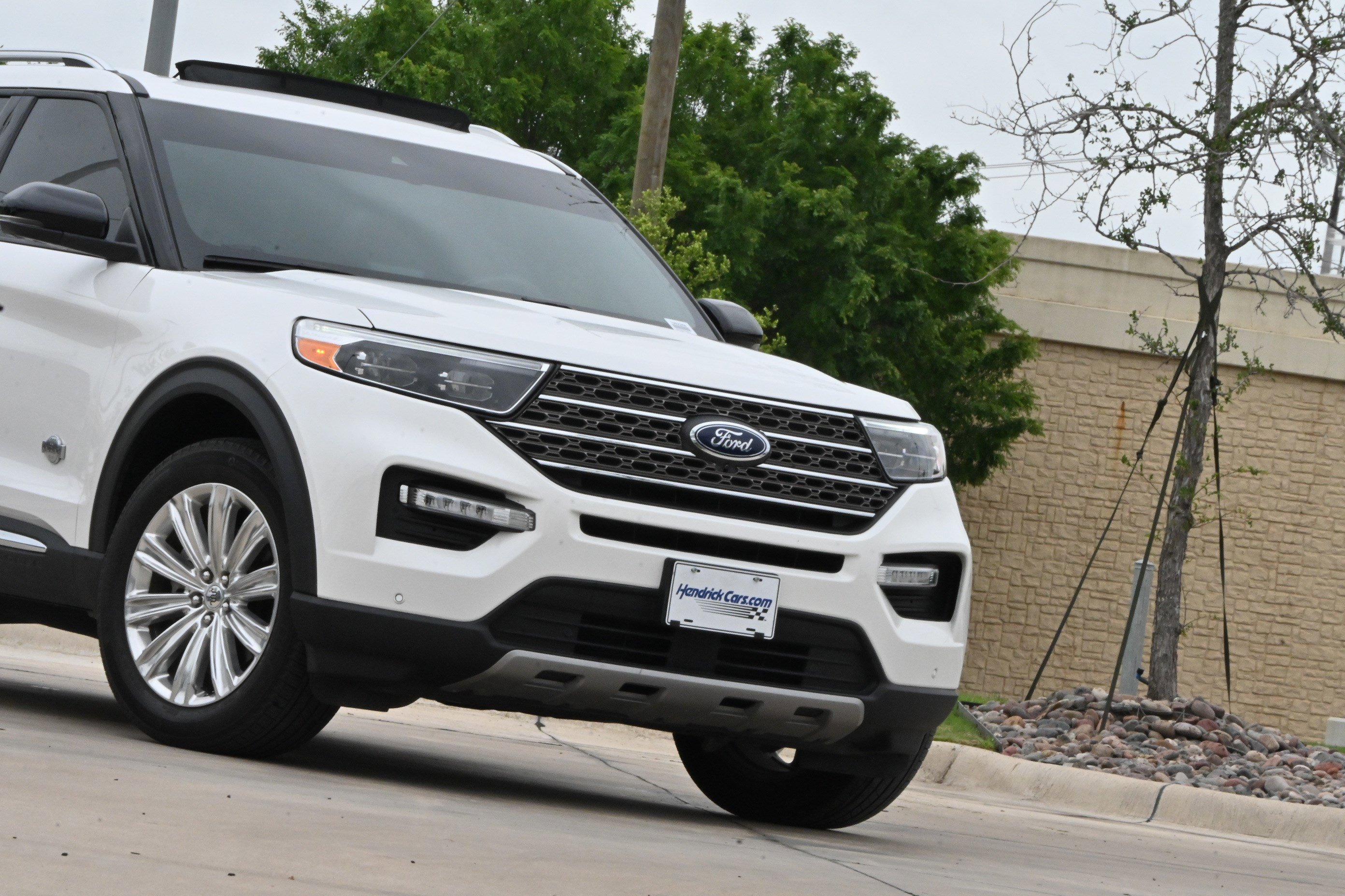 Used 2022 Ford Explorer King Ranch w/ Class IV Trailer Tow Package AWD/4WD image 38