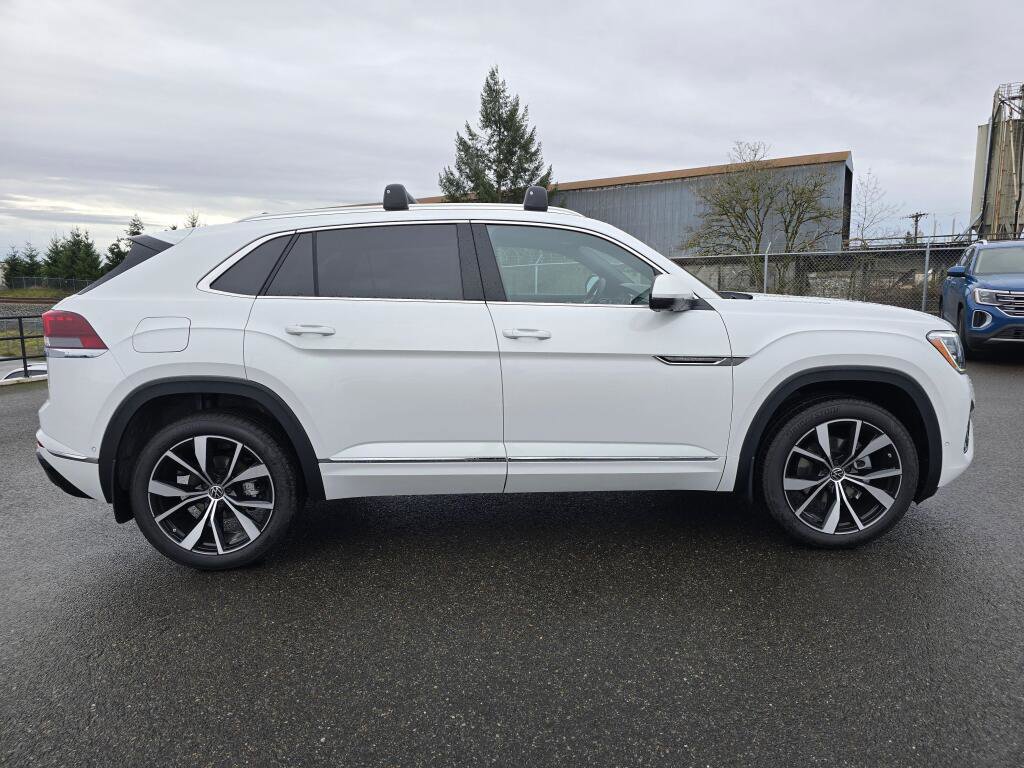 New 2026 Volkswagen Atlas Cross Sport SEL Premium R-Line AWD/4WD image 2