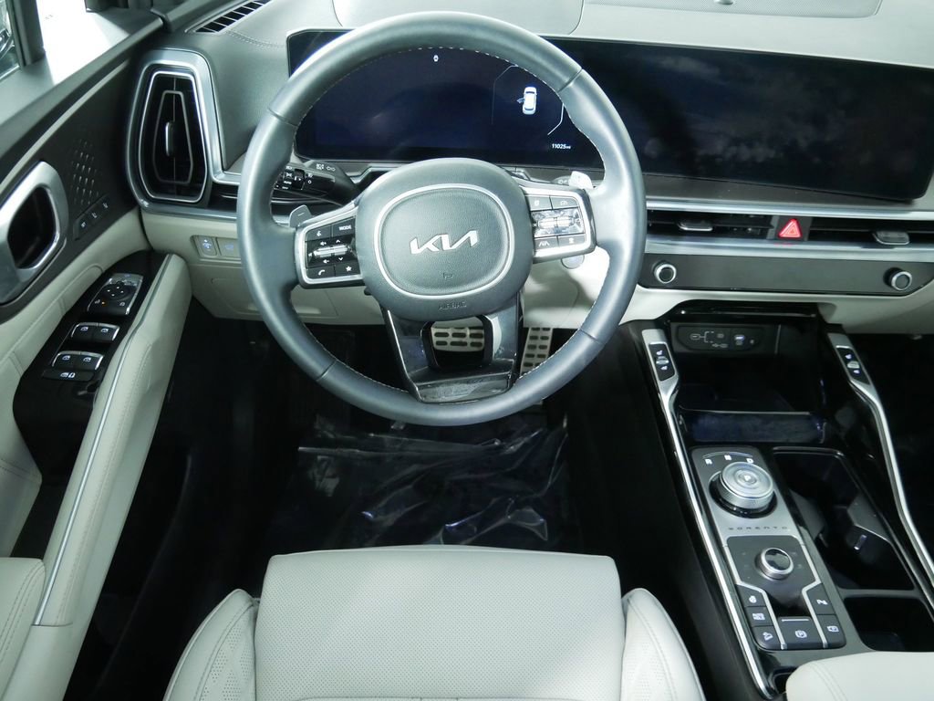 Certified 2025 Kia Sorento SX Prestige image 20