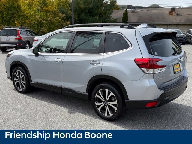 Used 2023 Subaru Forester Limited AWD/4WD image 7