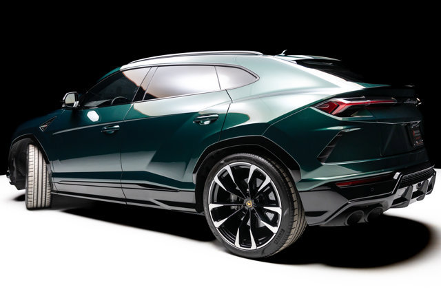 Used 2021 Lamborghini Urus image 24