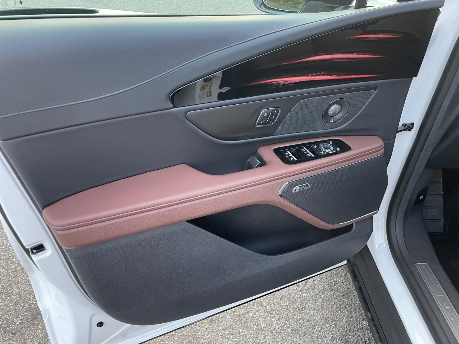 New 2026 Lincoln Nautilus Reserve w/ Jet Appearance Package AWD/4WD image 18