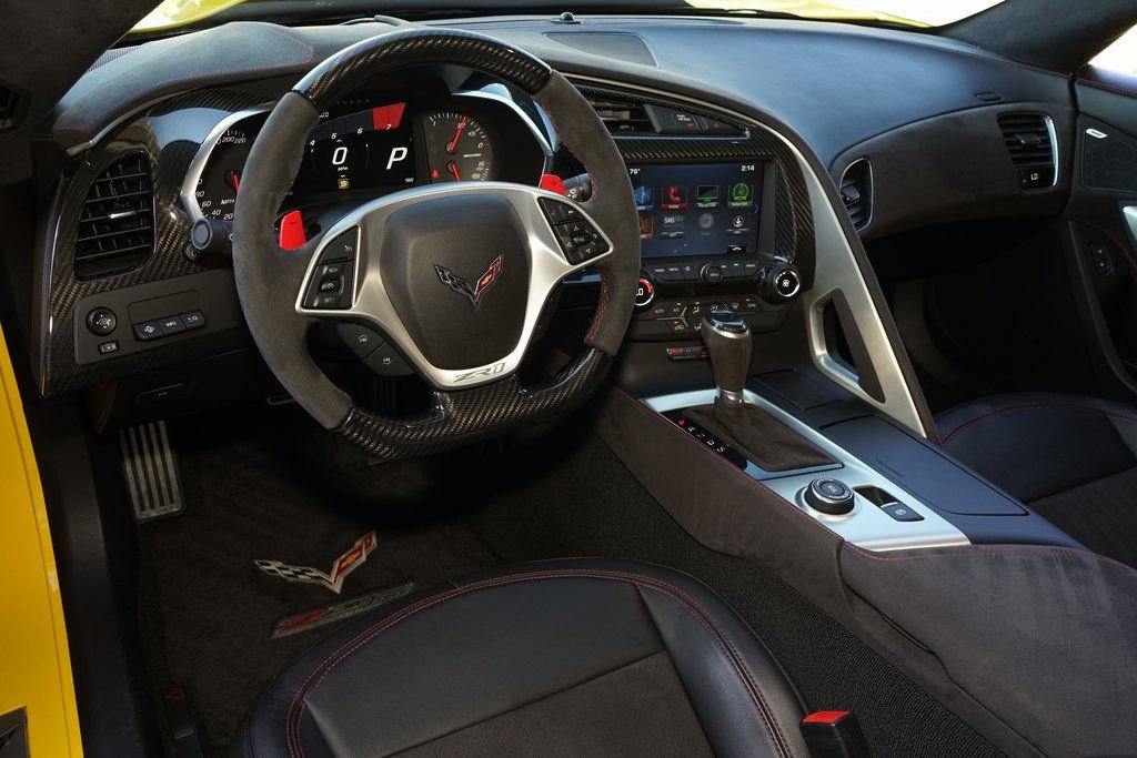 Used 2015 Chevrolet Corvette Z06 RWD image 14
