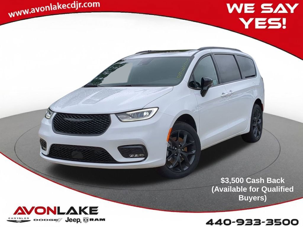 New 2026 Chrysler Pacifica Limited w/ S Appearance Package image 1