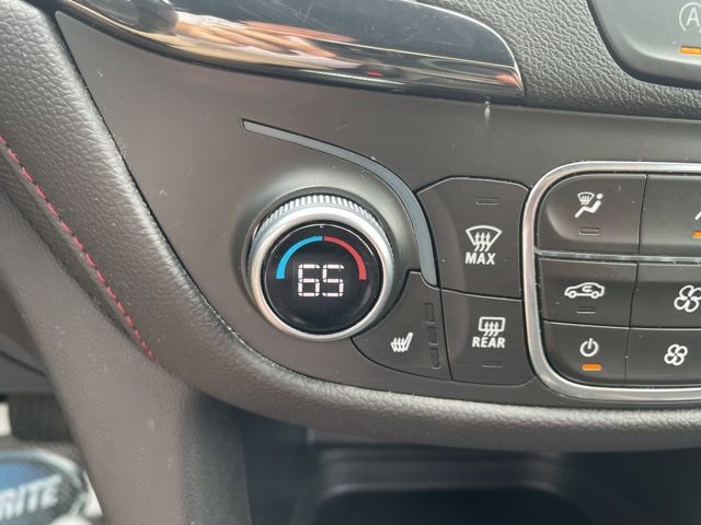 Used 2022 Chevrolet Equinox RS w/ RS Leather Package image 34