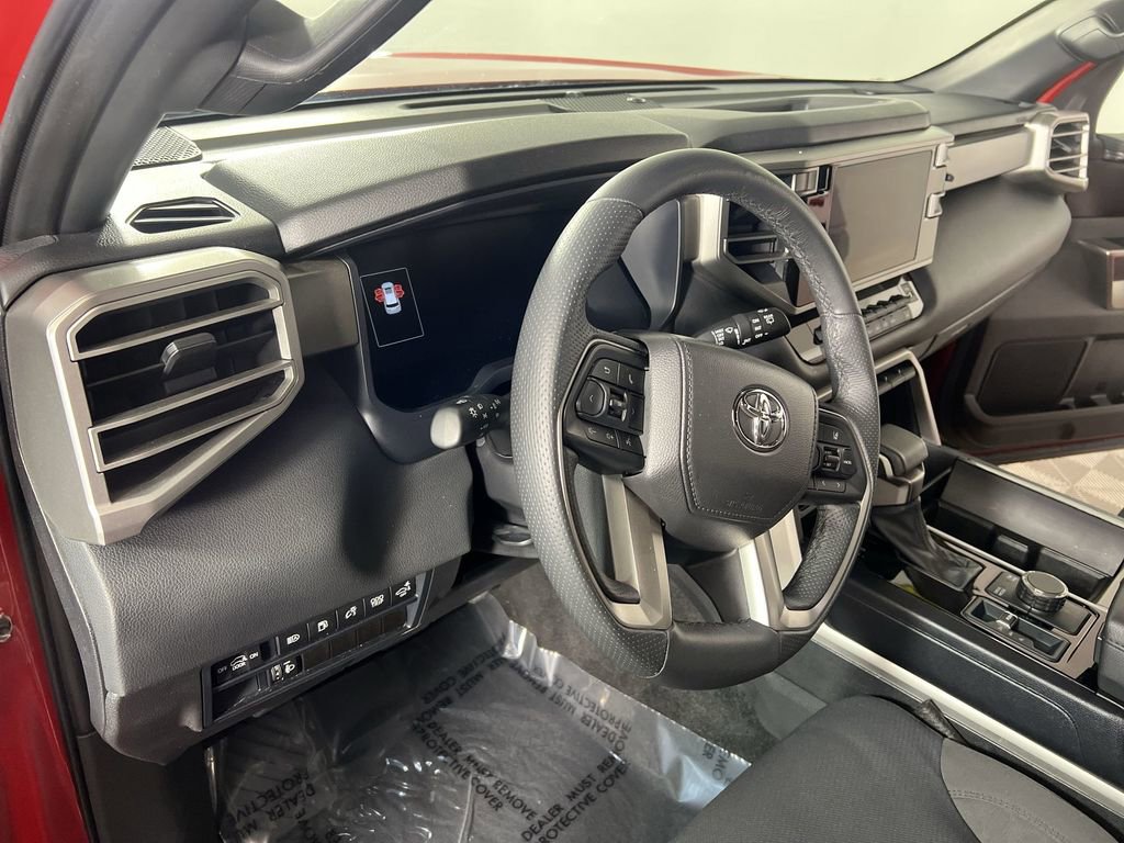 Used 2025 Toyota Sequoia SR5 AWD/4WD image 11