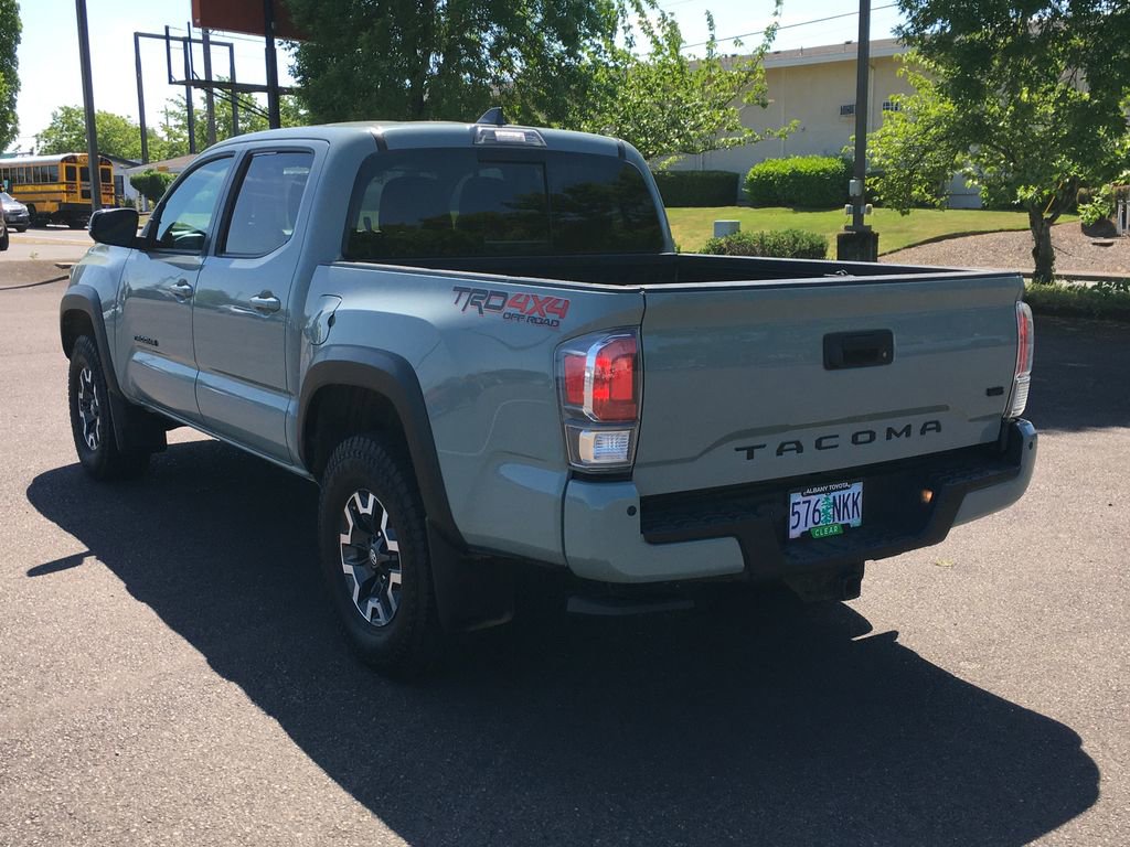 Used 2022 Toyota Tacoma TRD Off-Road w/ Technology Package AWD/4WD image 5