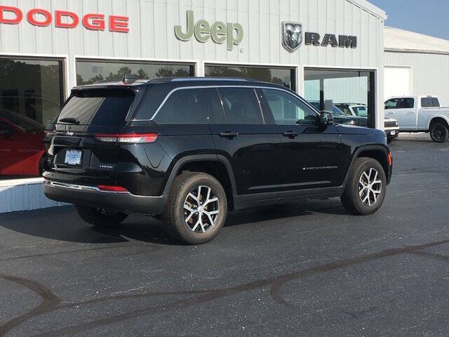 Used 2023 Jeep Grand Cherokee Limited AWD/4WD image 3
