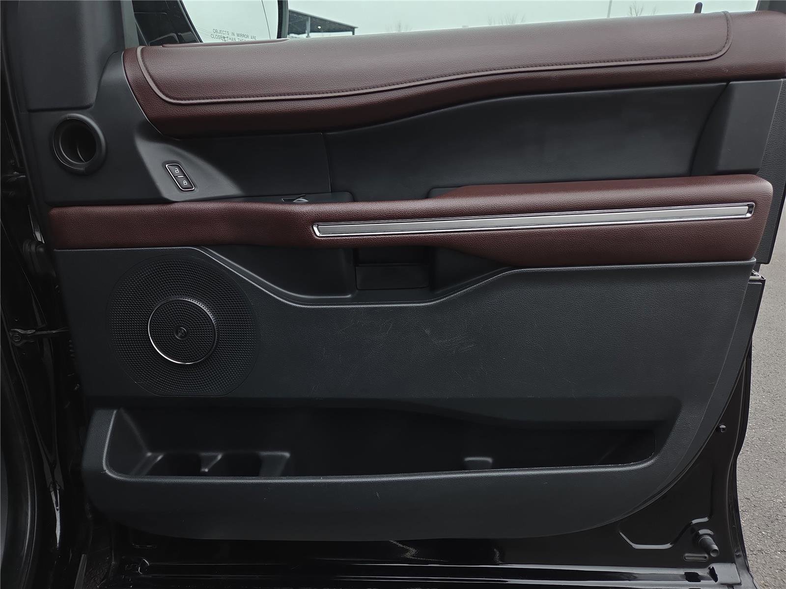 Used 2023 Ford Expedition Max Limited image 30