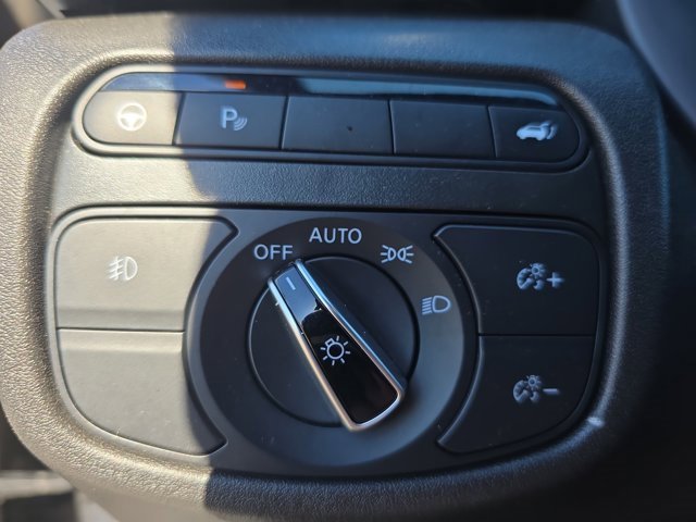 Used 2021 INFINITI QX50 Luxe w/ Appearance Package image 24