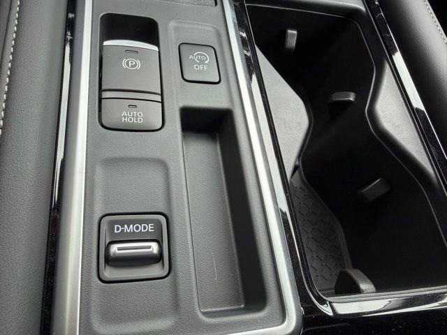 Certified 2026 Nissan Pathfinder SV FWD image 25