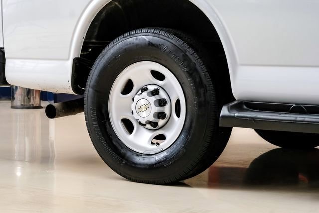 Used 2023 Chevrolet Express 3500 LS image 40