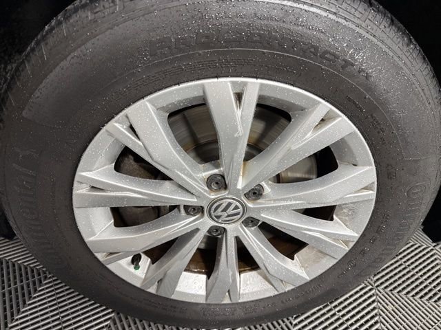 Used 2018 Volkswagen Tiguan image 14