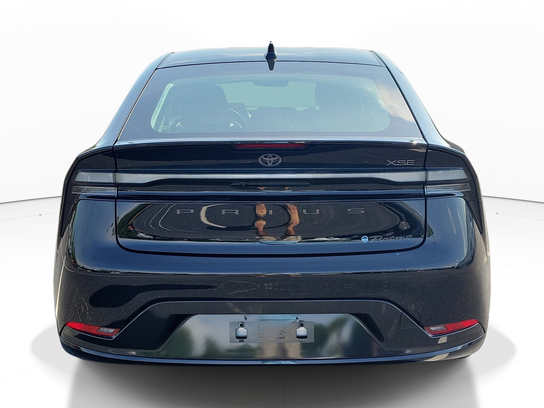 Used 2023 Toyota Prius Prime FWD image 5