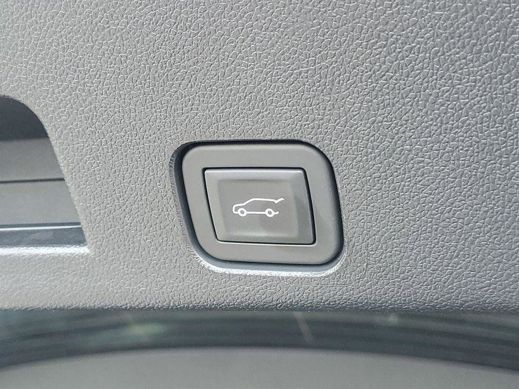 Used 2025 GMC Acadia Elevation AWD/4WD image 33