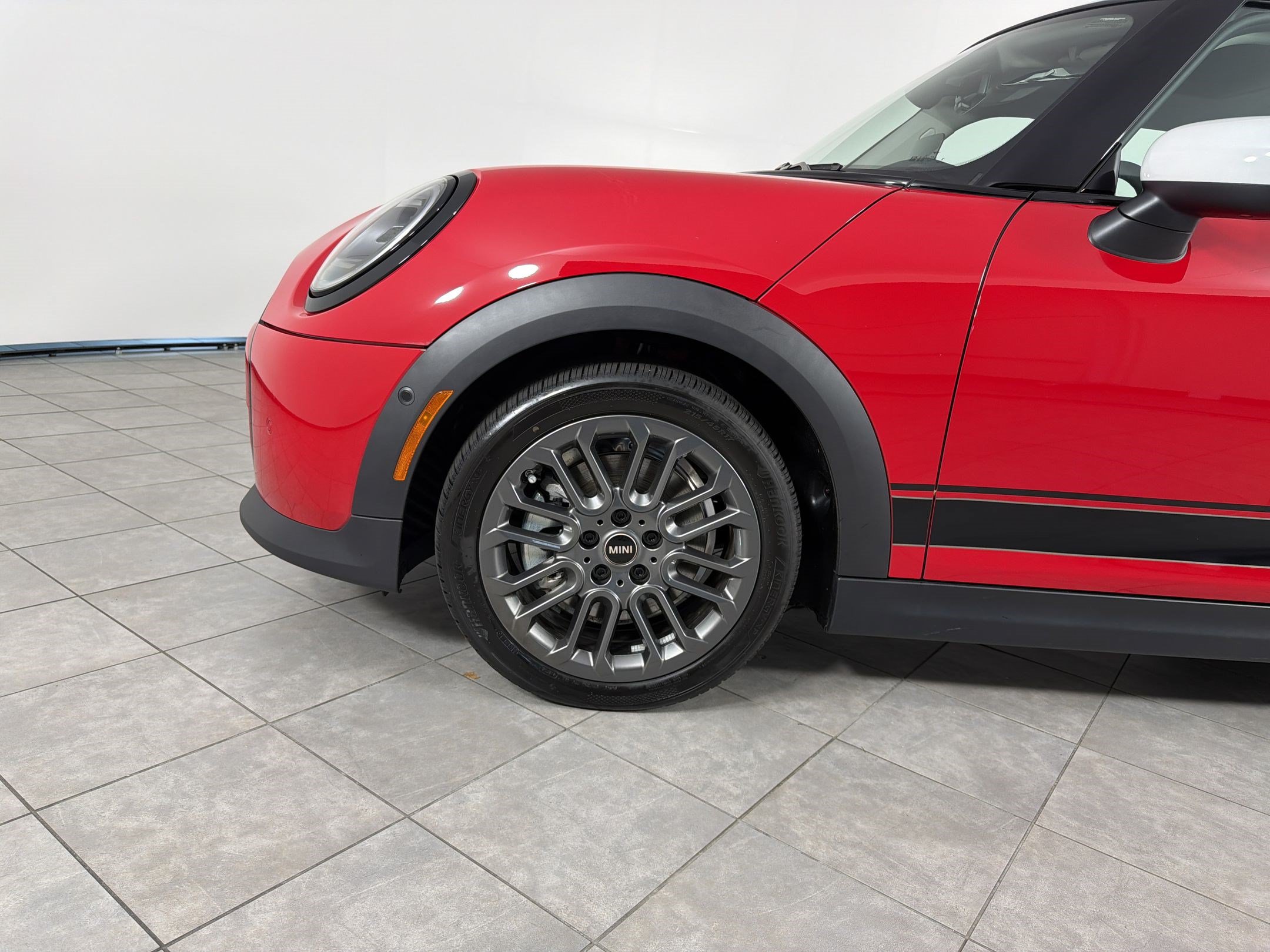 Used 2025 MINI Cooper S FWD image 24