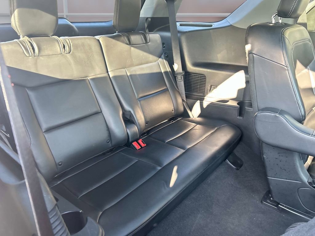 Used 2022 Ford Explorer XLT w/ Equipment Group 202A image 18