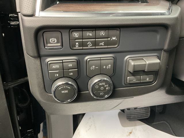 New 2026 Chevrolet Tahoe Premier image 13