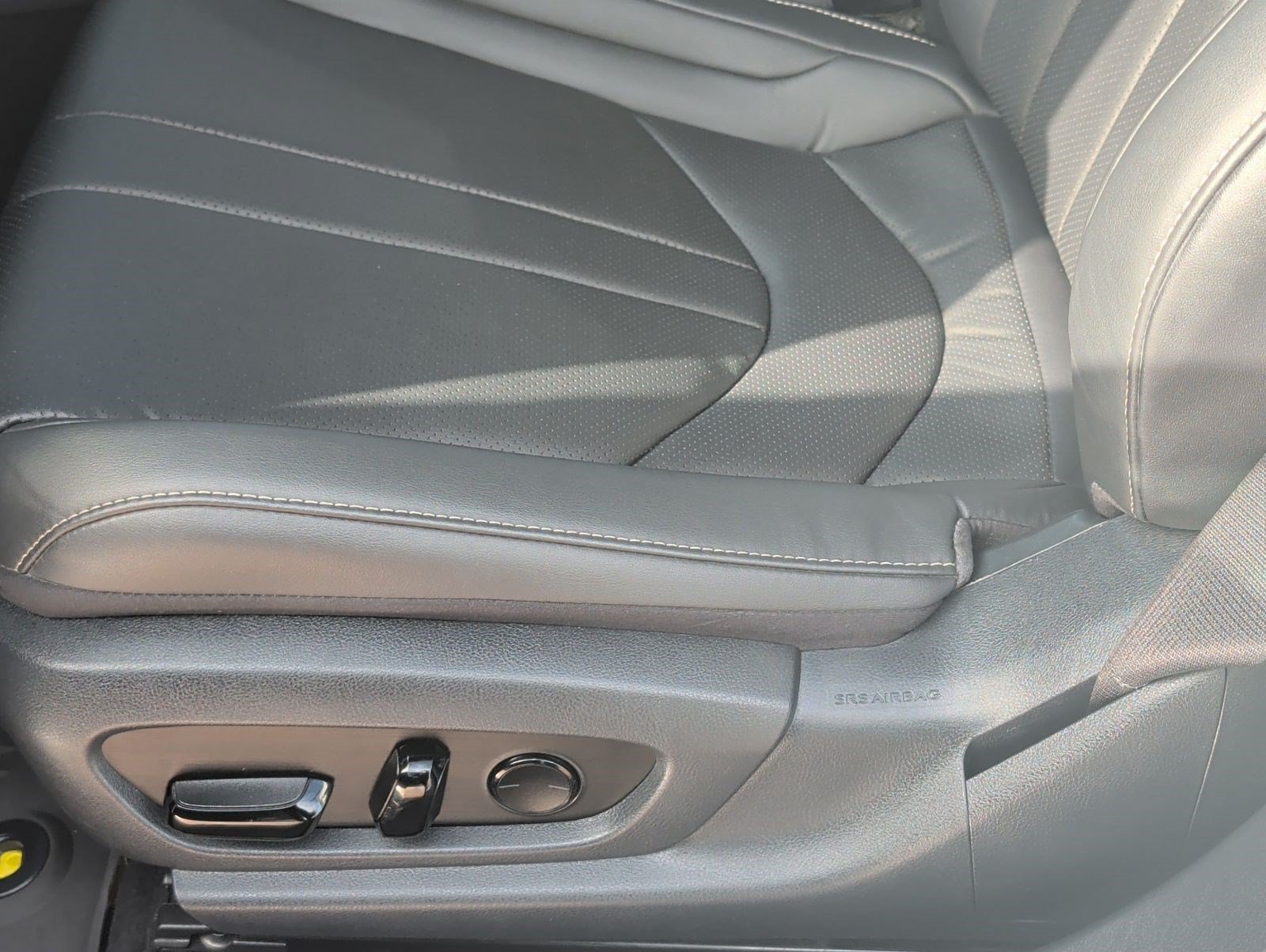 Certified 2024 Lexus ES 350 F Sport w/ Accessory Package (Z2) FWD image 10