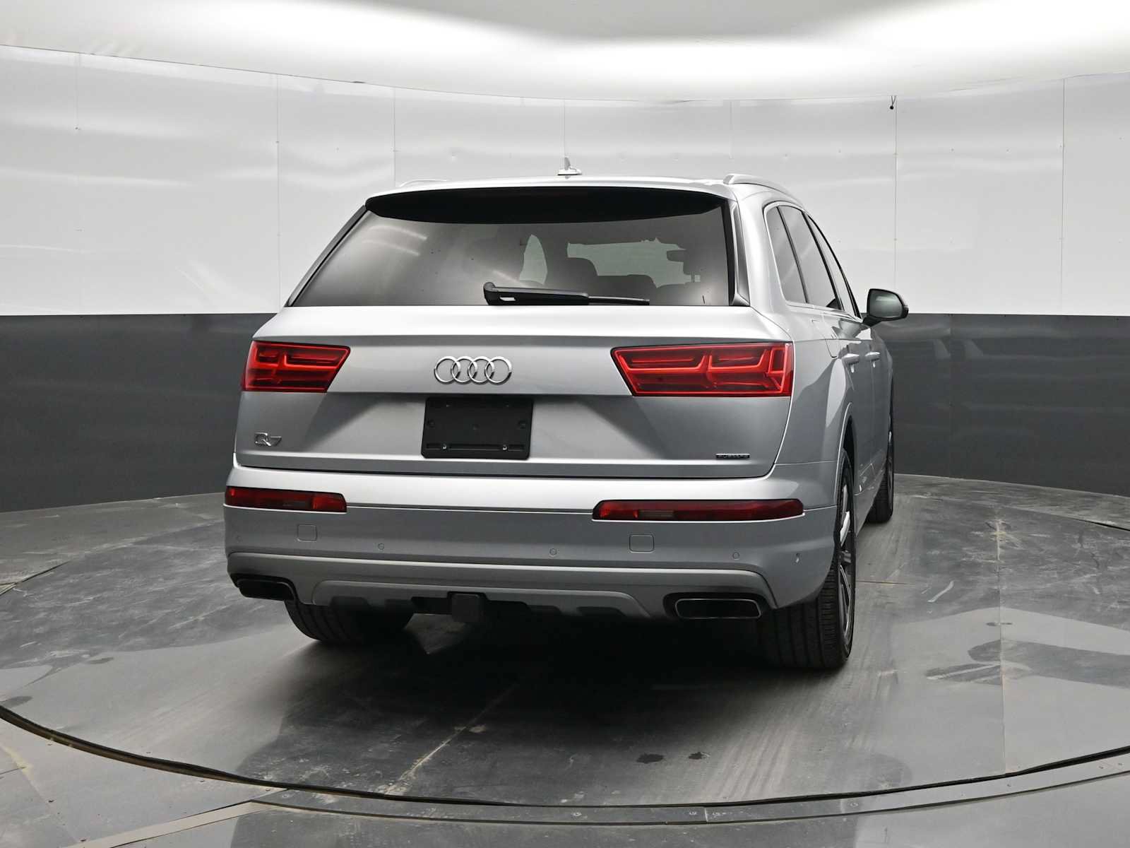 Used 2019 Audi Q7 3.0T Premium Plus w/ Premium Plus Package AWD/4WD image 6