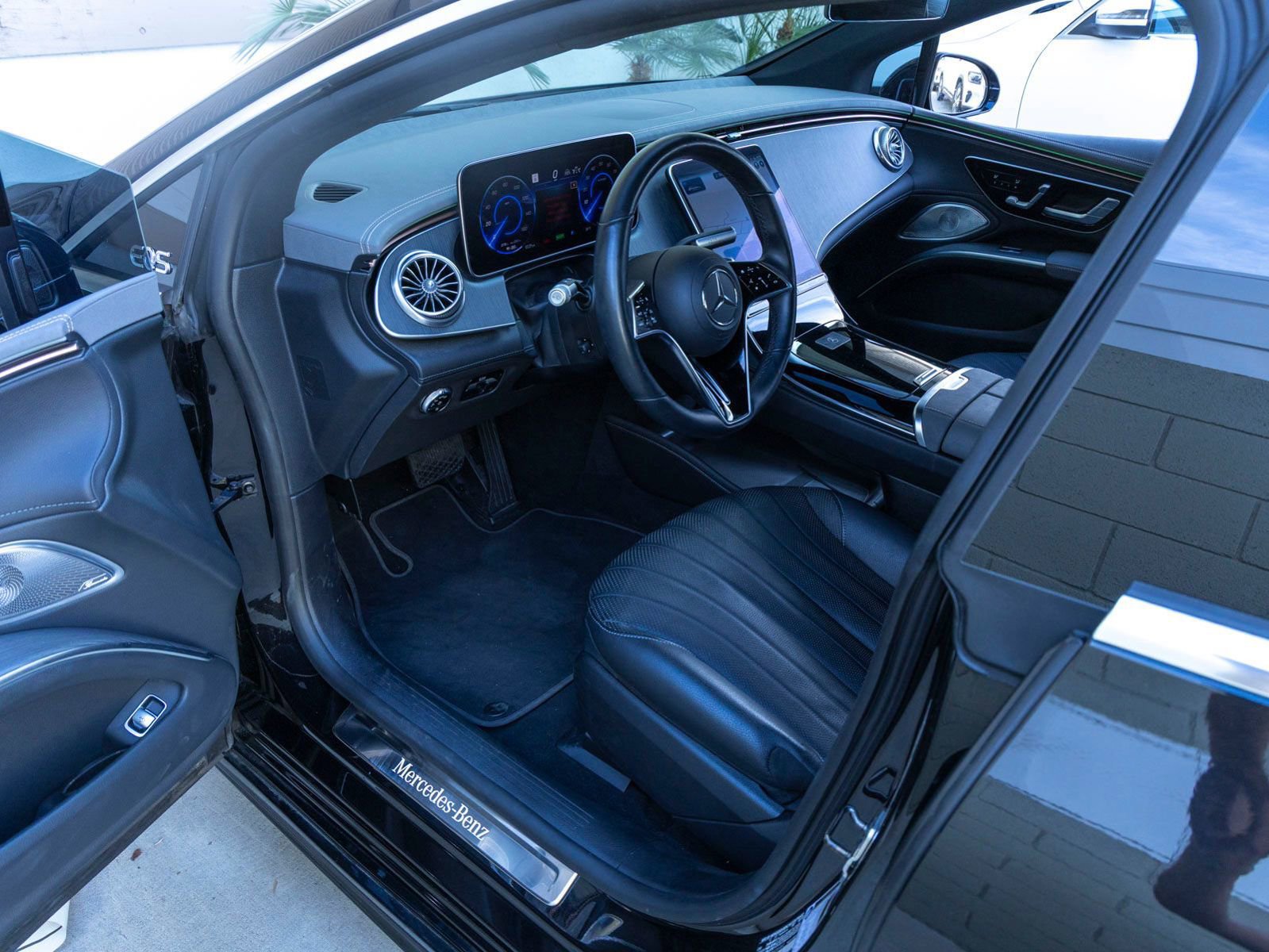 Used 2023 Mercedes-Benz EQS 450+ 4MATIC Sedan image 15